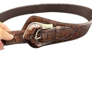 Vecceli Italy MD brown croc-embossed leather western belt